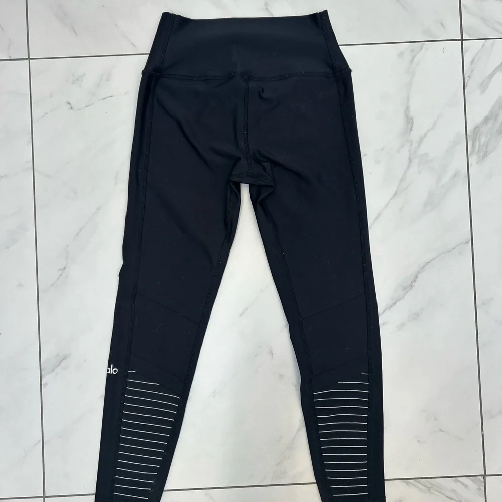 ALO rare moto style Black Leggings with white stripes 7/8 length